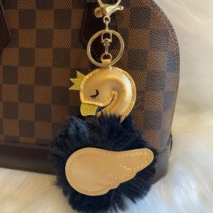 Black swan KeyChain PomPom